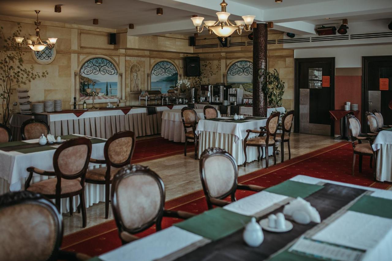 Hotel Apollo Darłówko Exteriér fotografie